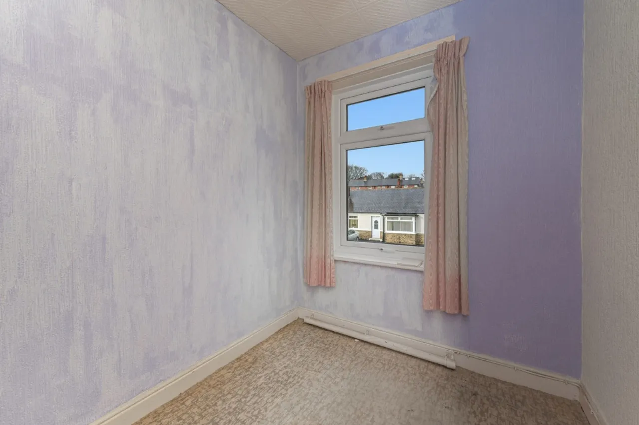 Ingfield Avenue, Dalton, photo 9