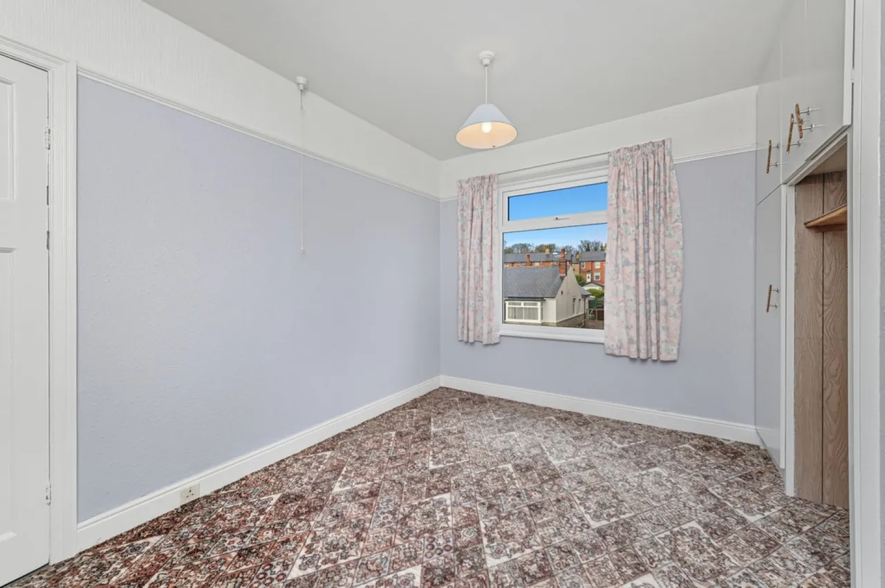 Ingfield Avenue, Dalton, photo 8