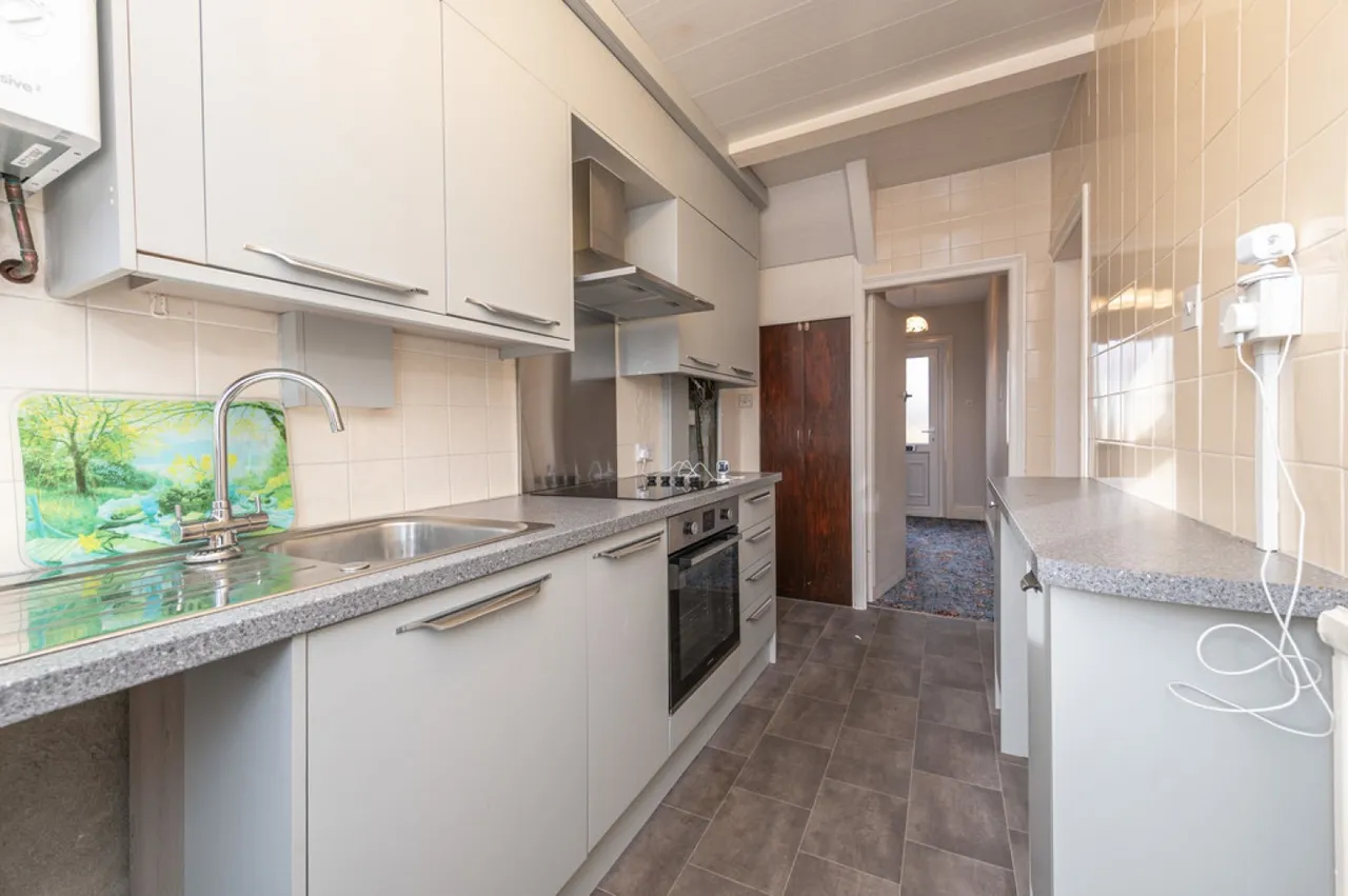Ingfield Avenue, Dalton, photo 5