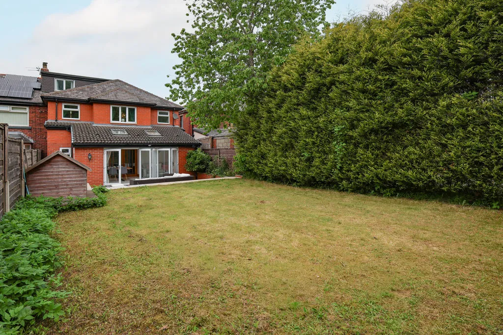Bury New Road, Heywood OL10 3JY, photo 29