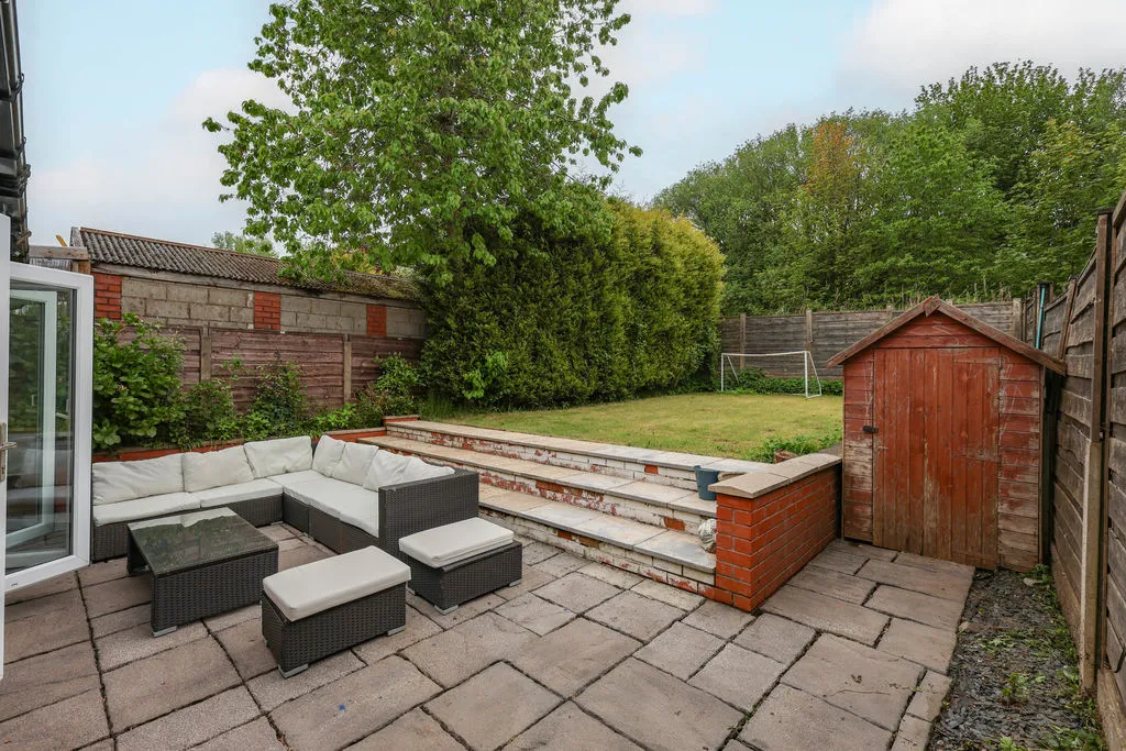 Bury New Road, Heywood OL10 3JY, photo 28