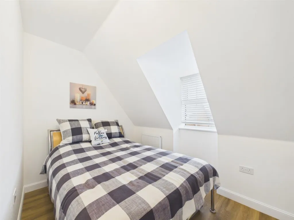 Skylark Avenue, Peacehaven, BN10, photo 13