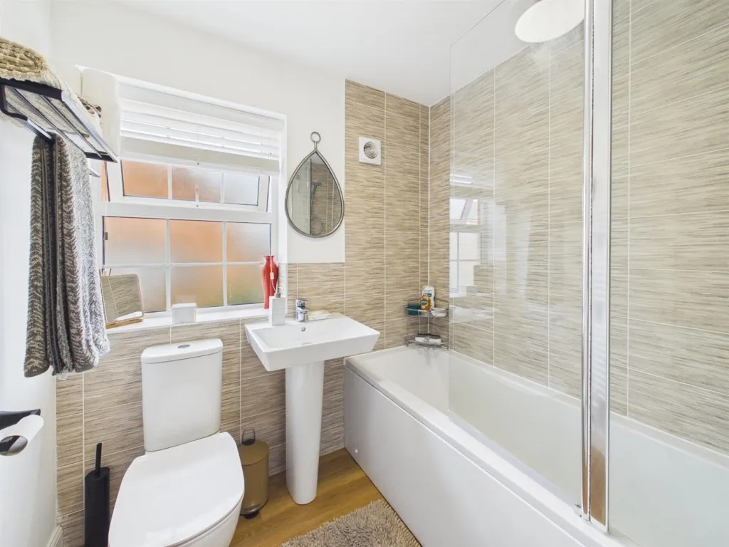 Skylark Avenue, Peacehaven, BN10, photo 8