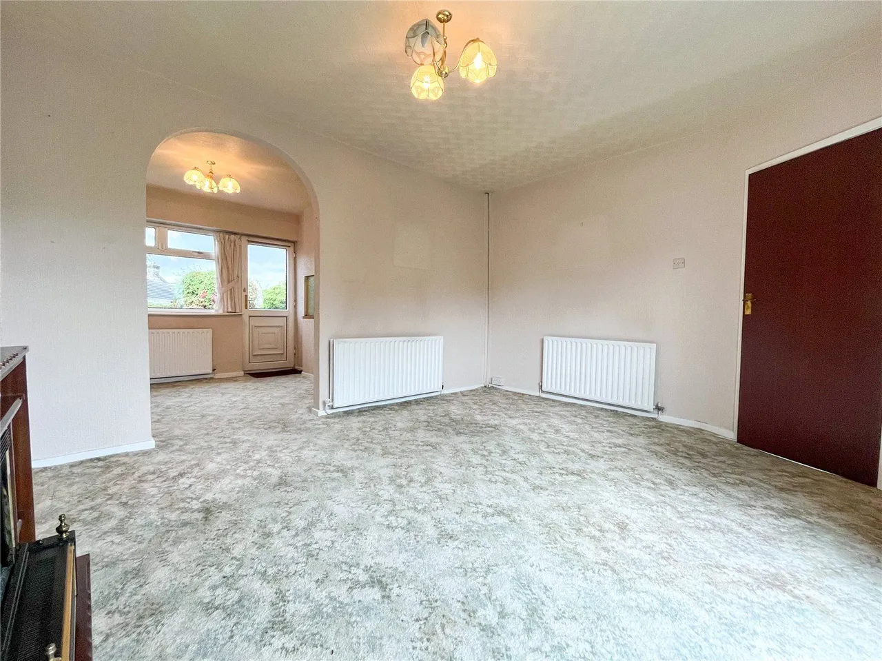 Link Road, Springhead, OL4, photo 3