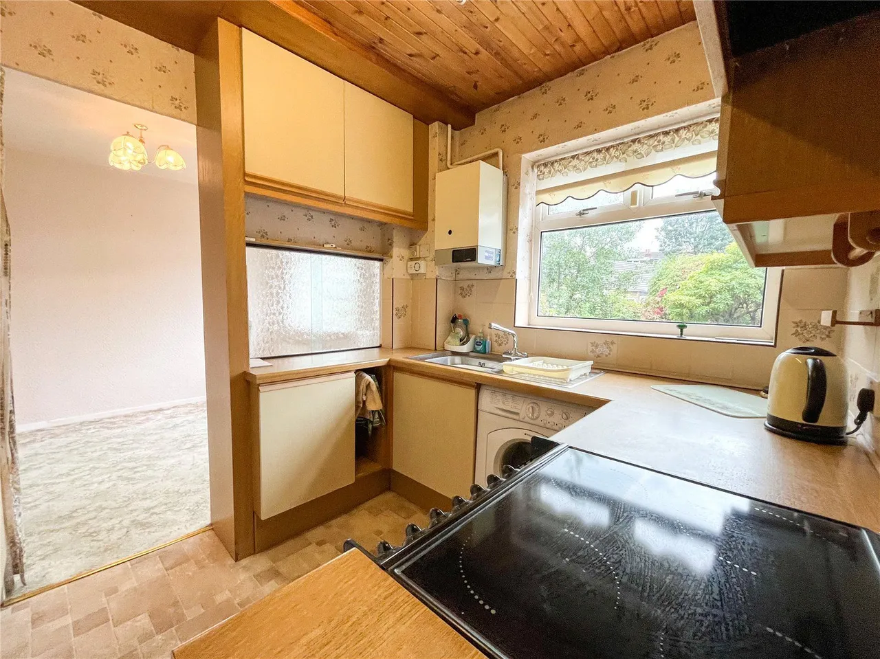 Link Road, Springhead, OL4, photo 7
