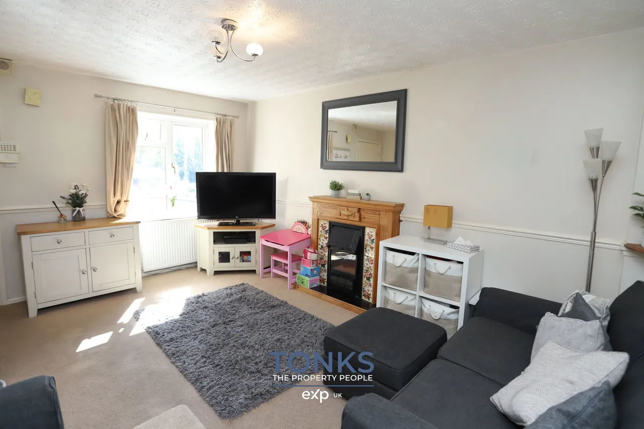 St. James Avenue, Rowley Regis, B65, photo 4