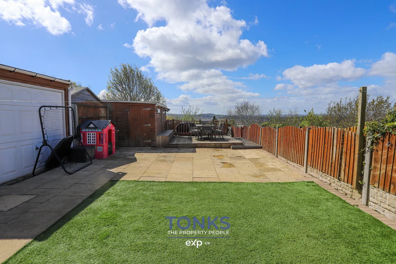 St. James Avenue, Rowley Regis, B65, photo 2