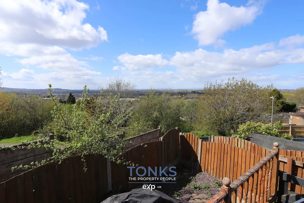 St. James Avenue, Rowley Regis, B65, photo 17