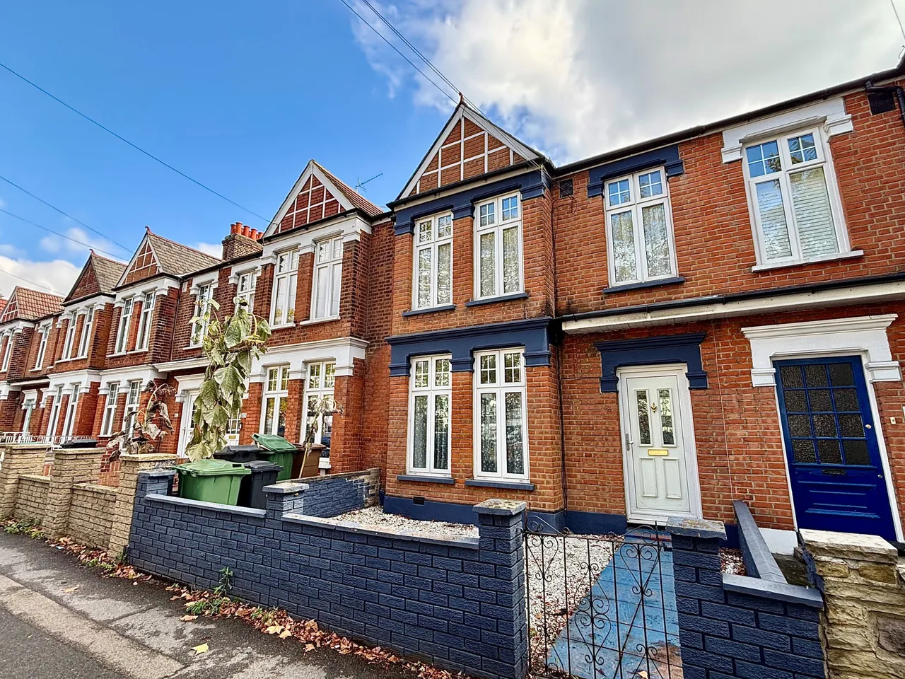 3 bed house to rent, James Lane, Leytonstone, E11