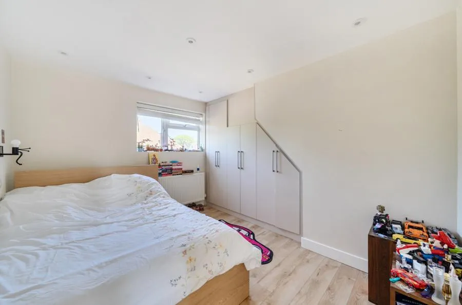 Peel Close, Windsor, SL4, photo 18