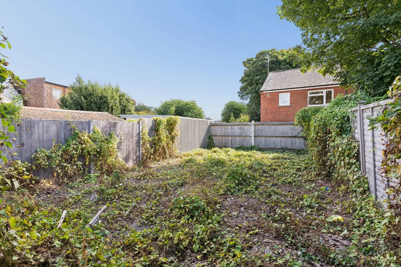 West Parade, Dunstable, LU6, photo 17