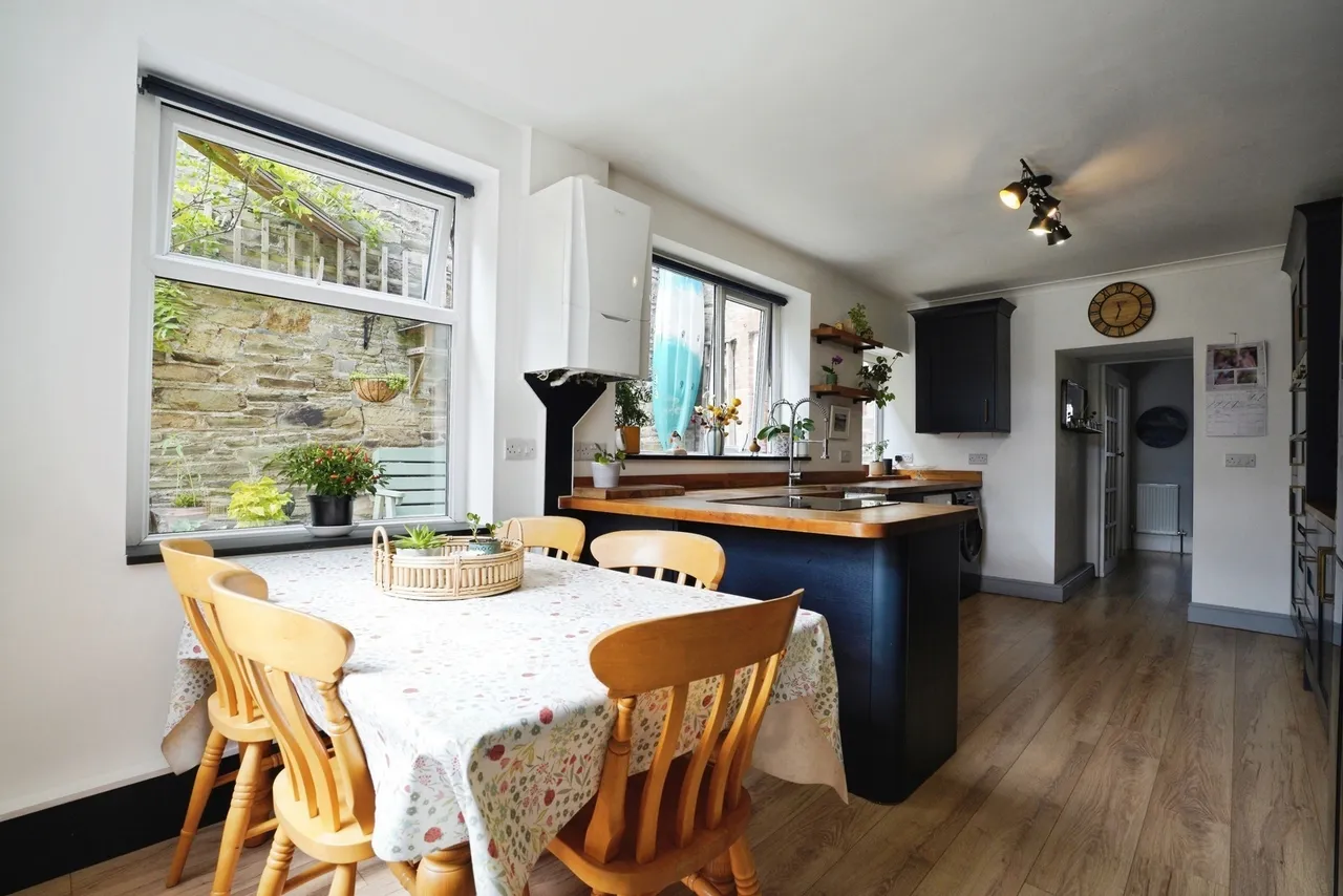 Victoria Terrace, Liskeard, PL14, photo 3