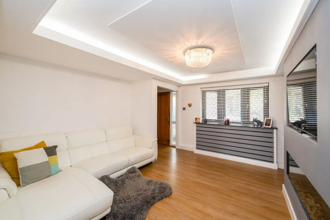 The Grove, Appley Bridge, WN6, photo 7
