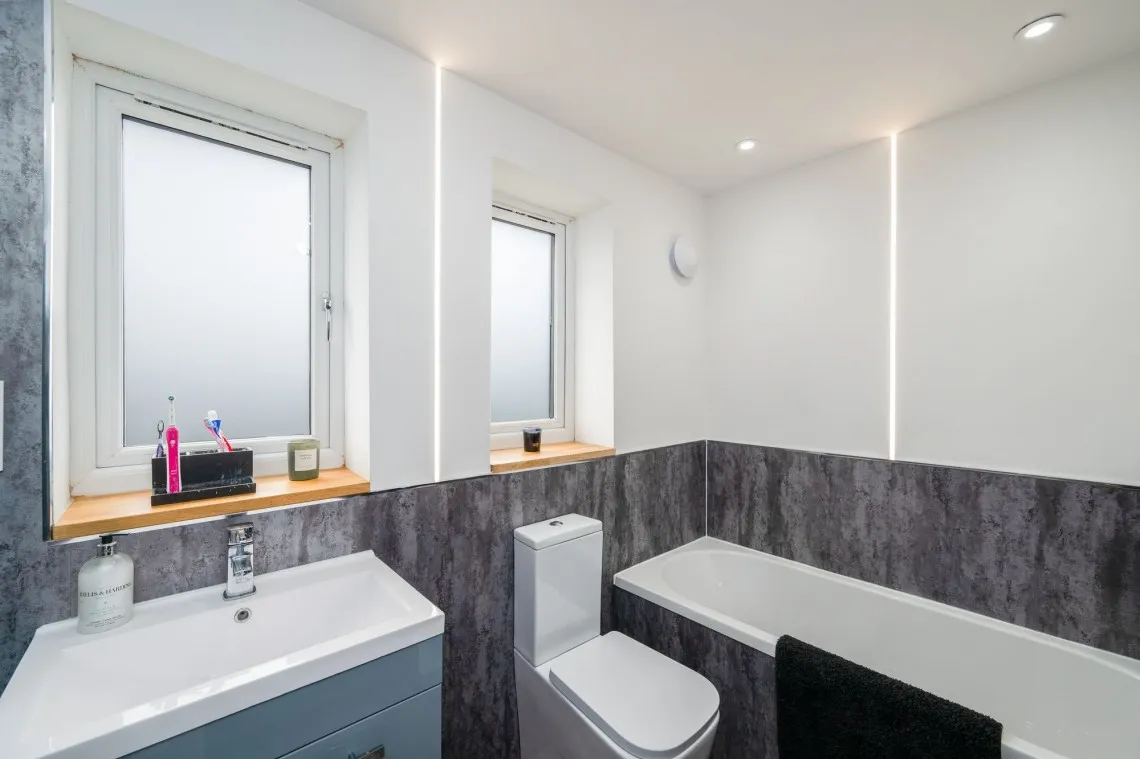The Grove, Appley Bridge, WN6, photo 21