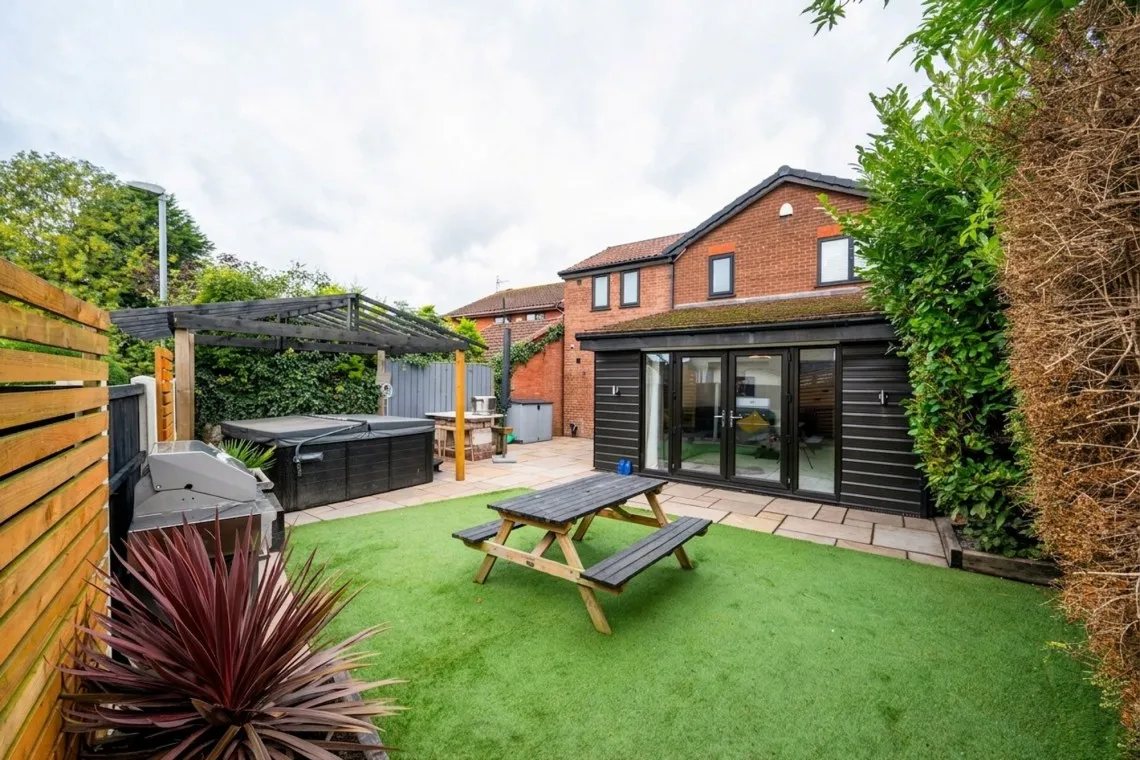 The Grove, Appley Bridge, WN6, photo 30