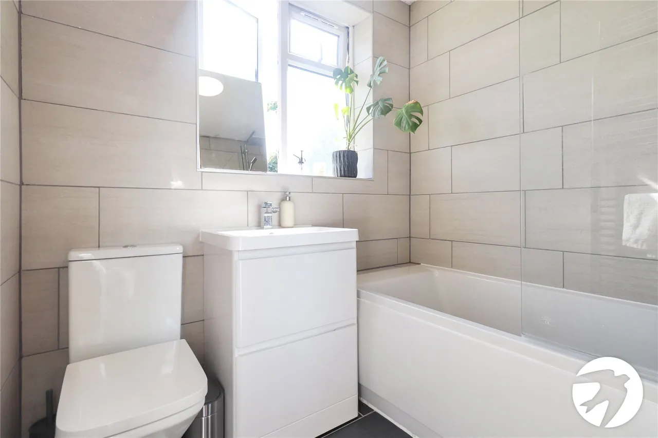 Manton Road, SE2, photo 8