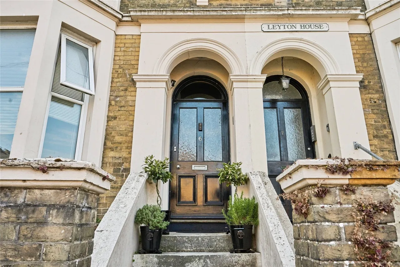 St. Thomas Street, Ryde, PO33, photo 14