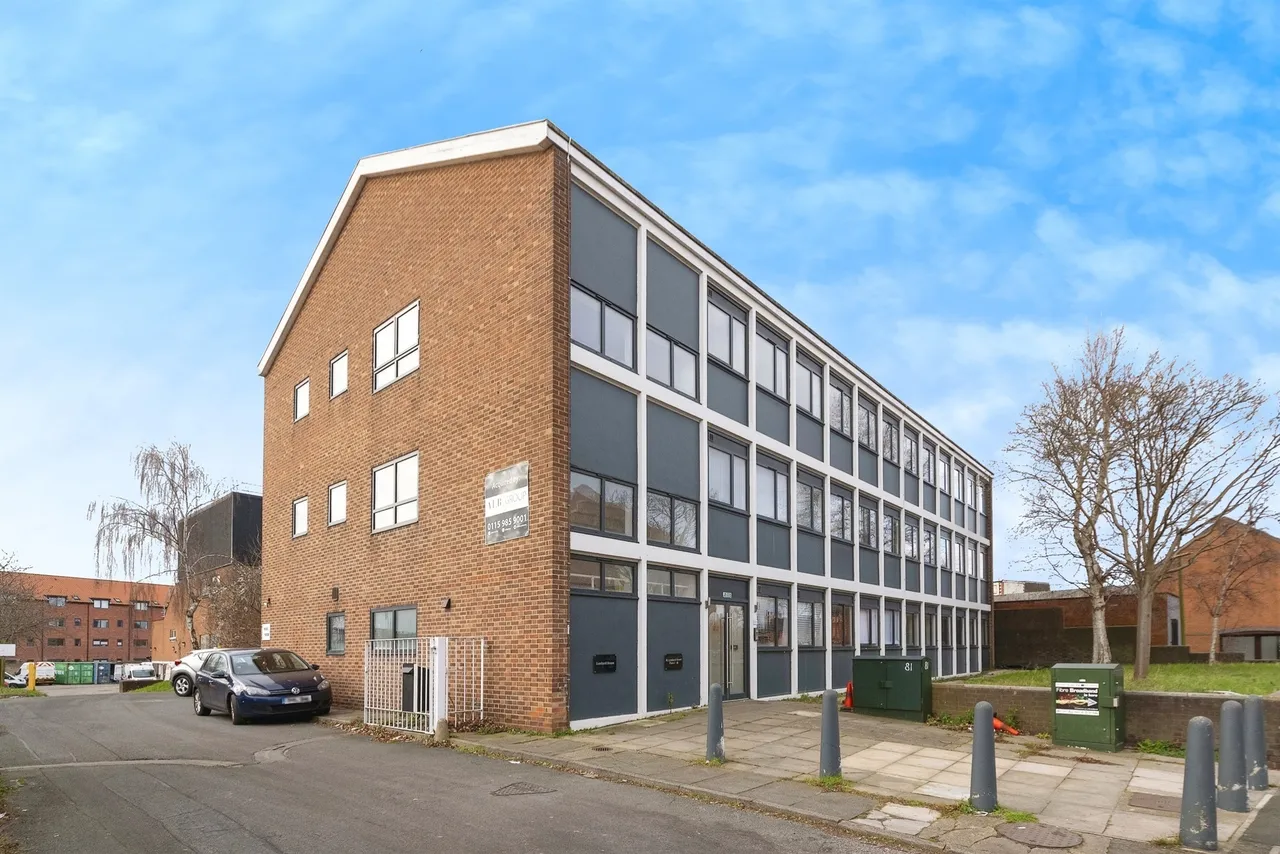 1 bed flat for sale — Lombard Street, Newark