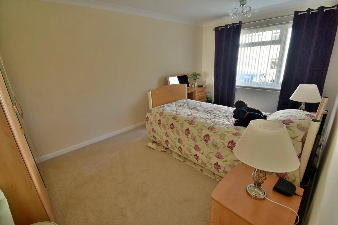 Gorselands Court, BH22, photo 7