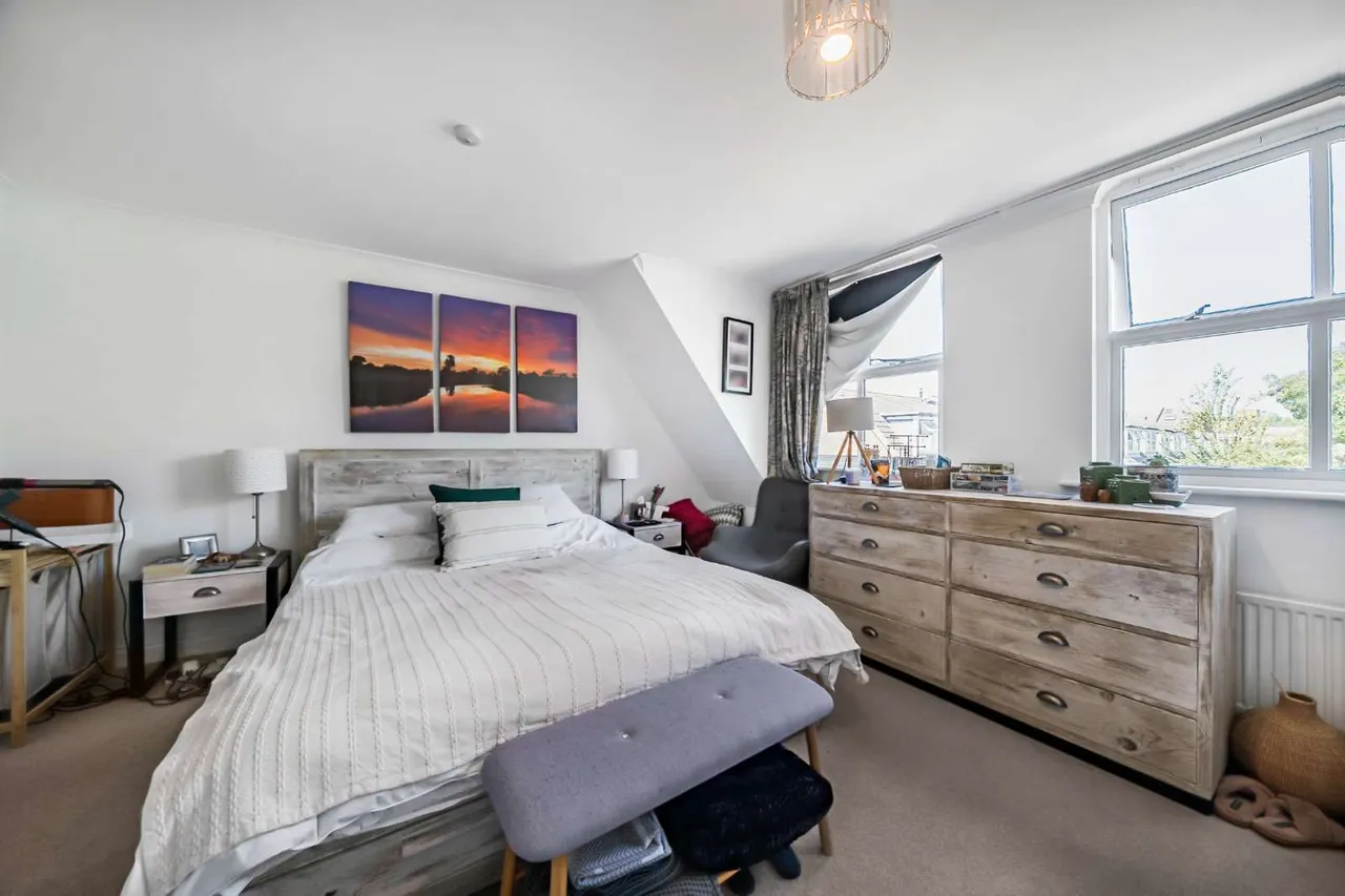 North Place, Teddington, TW11, photo 5