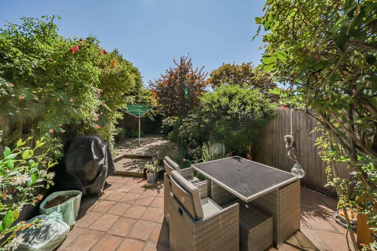 North Place, Teddington, TW11, photo 12