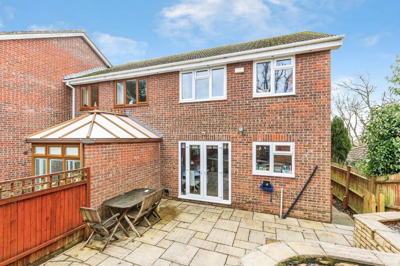 Lynwood Close, St. Leonards-On-Sea, photo 9