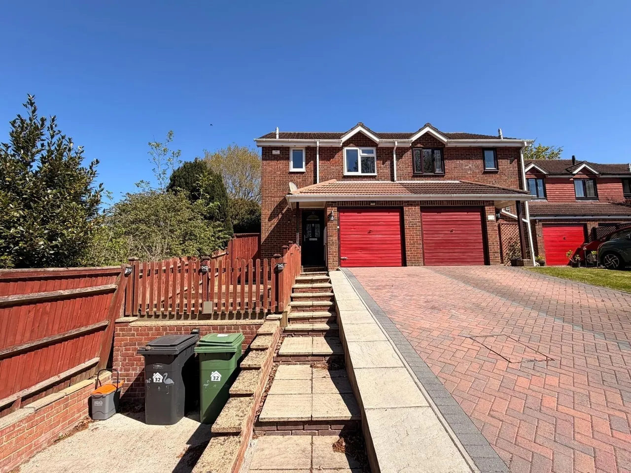 3 bed house for sale — Lynwood Close, St. Leonards-On-Sea