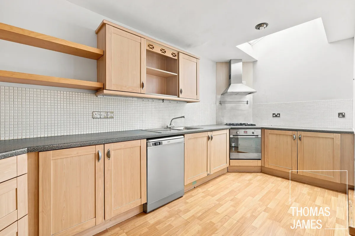 London, N21, photo 4