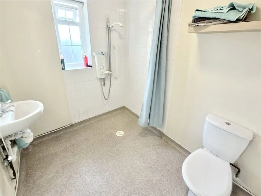 Hanover Square, Thurnscoe, S63, photo 6