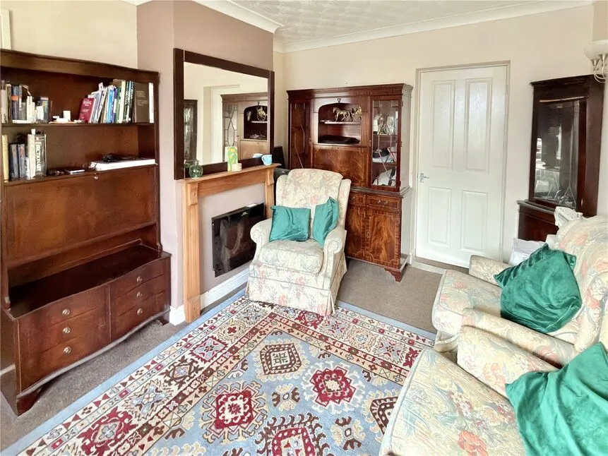 Hanover Square, Thurnscoe, S63, photo 3