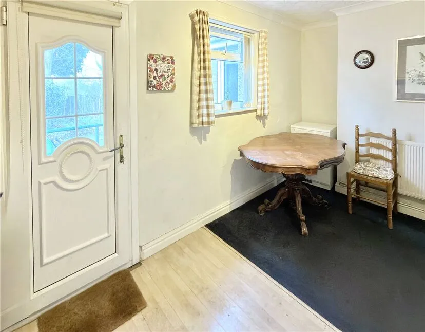 Hanover Square, Thurnscoe, S63, photo 5