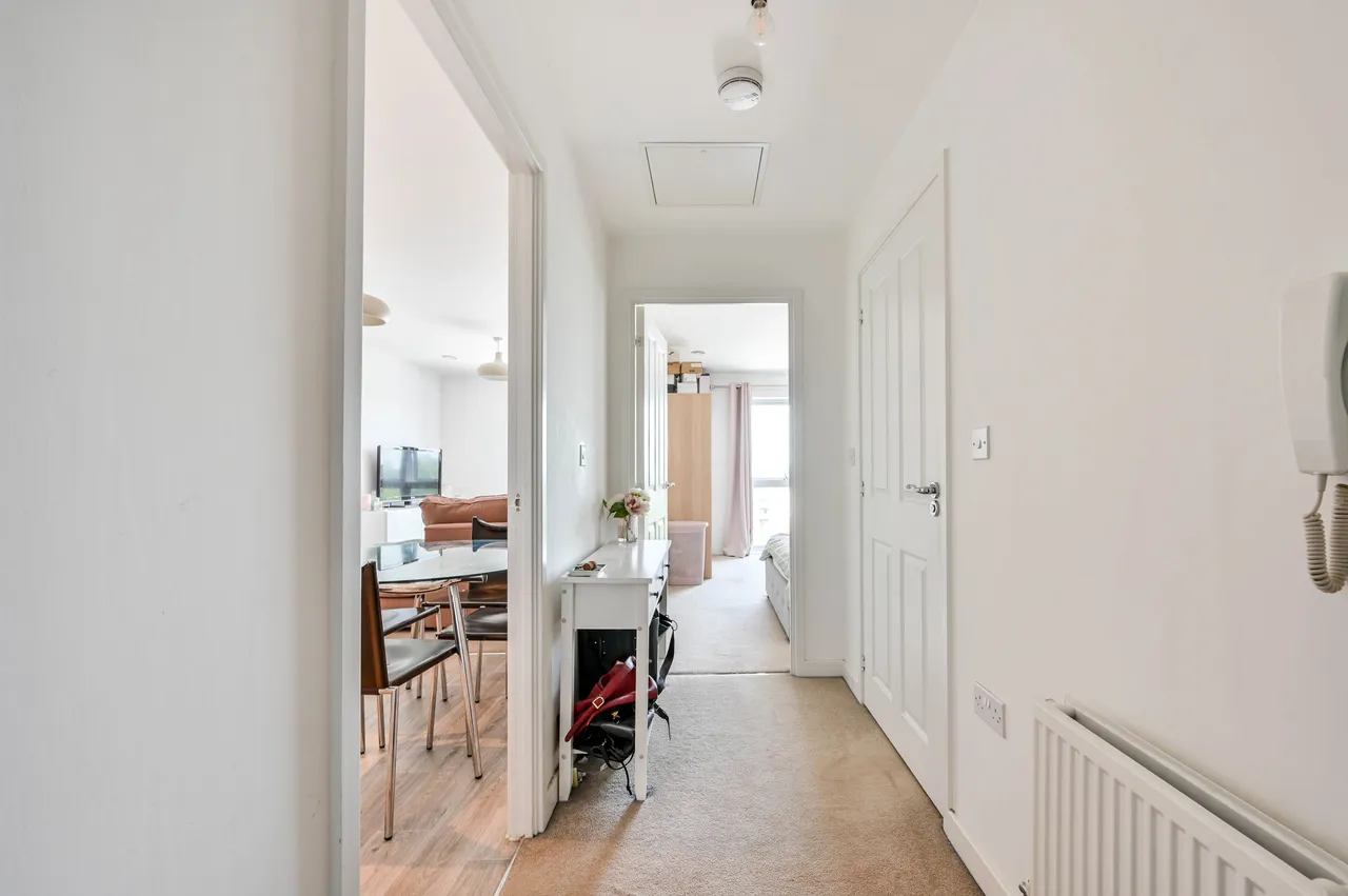 53 Austen House, Station View, Guildford, photo 10
