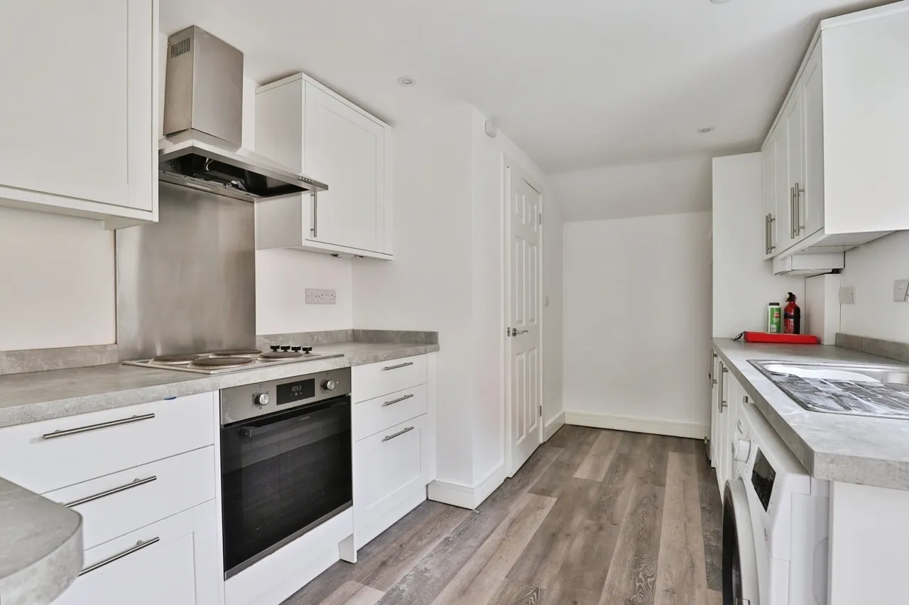Approach Road, Poole, BH14, photo 6