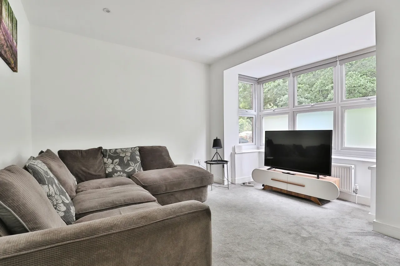 Approach Road, Poole, BH14, photo 17