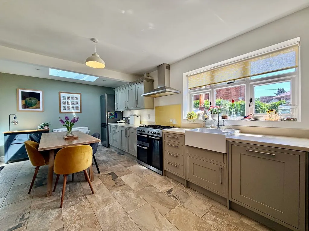 Sedgmoor Road, Flackwell Heath HP10 9AU, photo 10