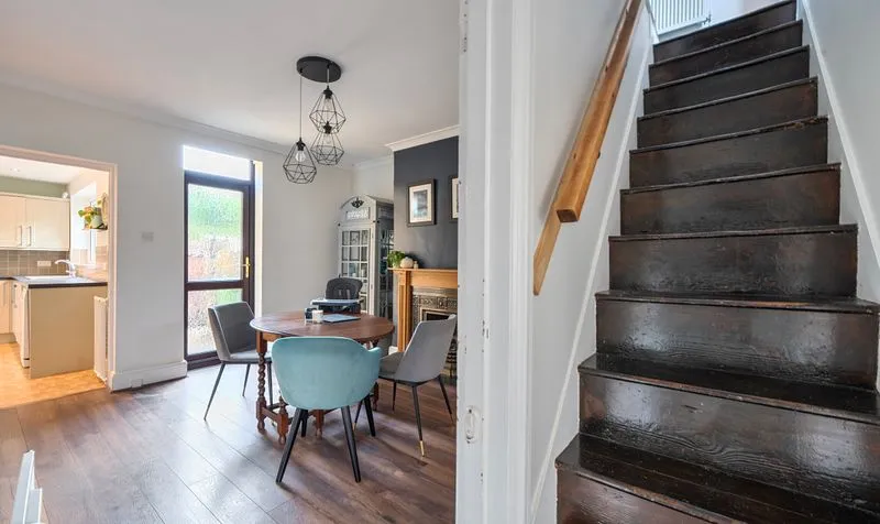 Victoria Place, Epsom, KT17, photo 9