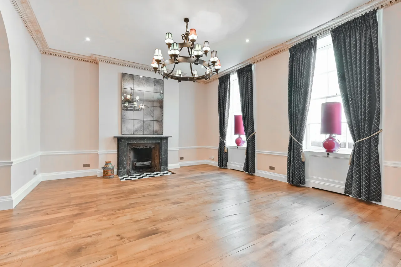 John Street, Holborn, WC1N, photo 2