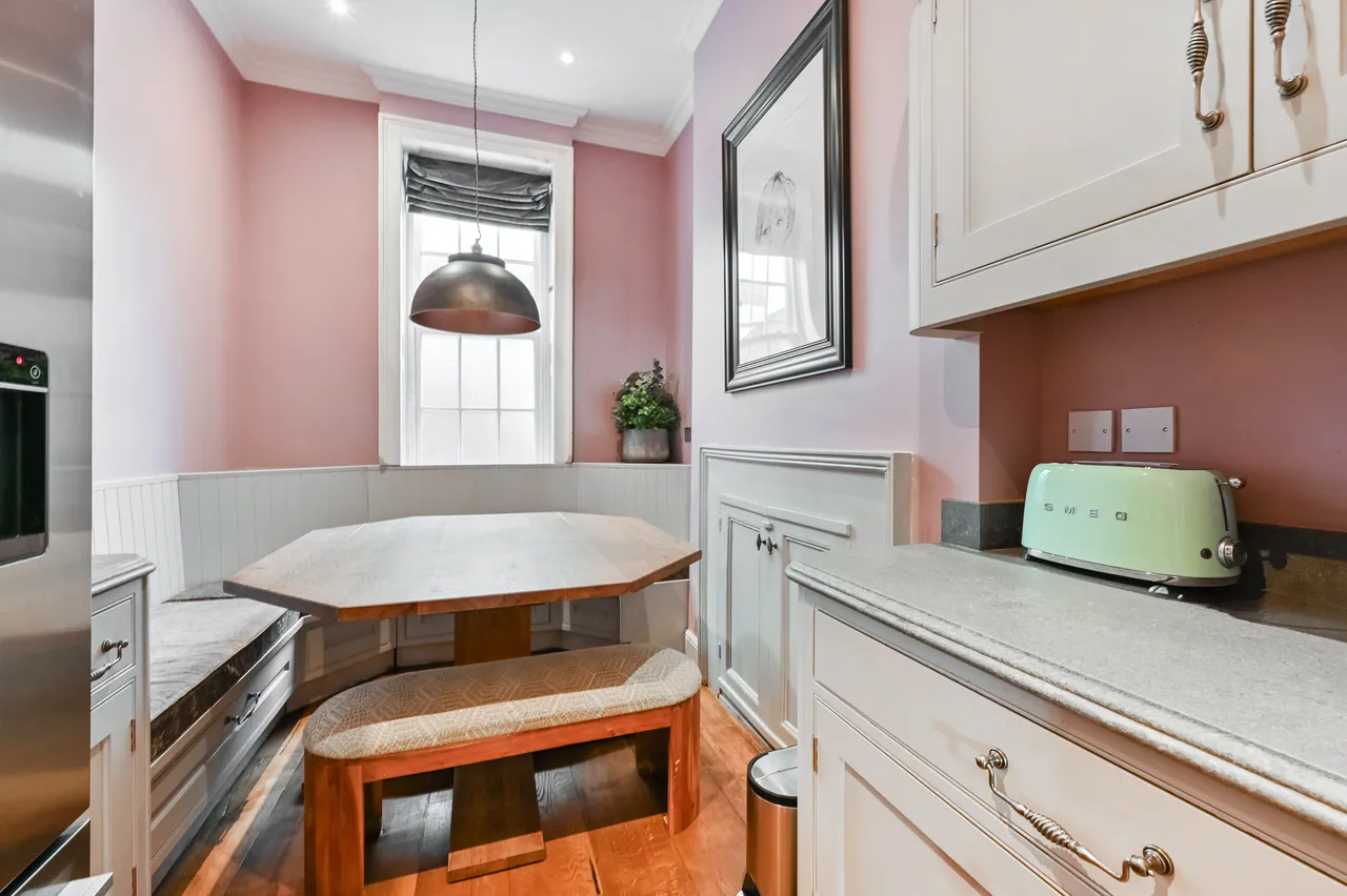 John Street, Holborn, WC1N, photo 5
