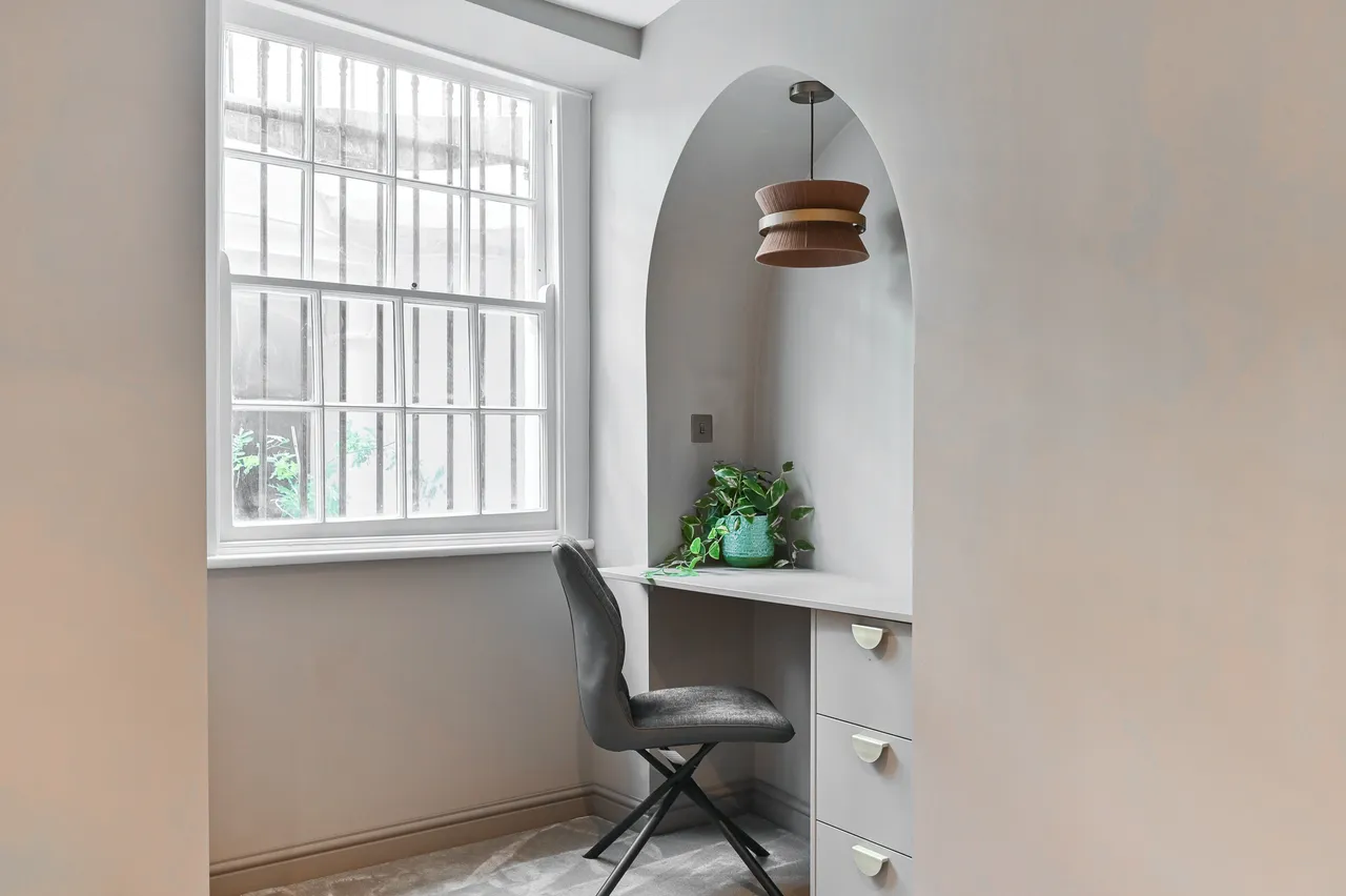 John Street, Holborn, WC1N, photo 16