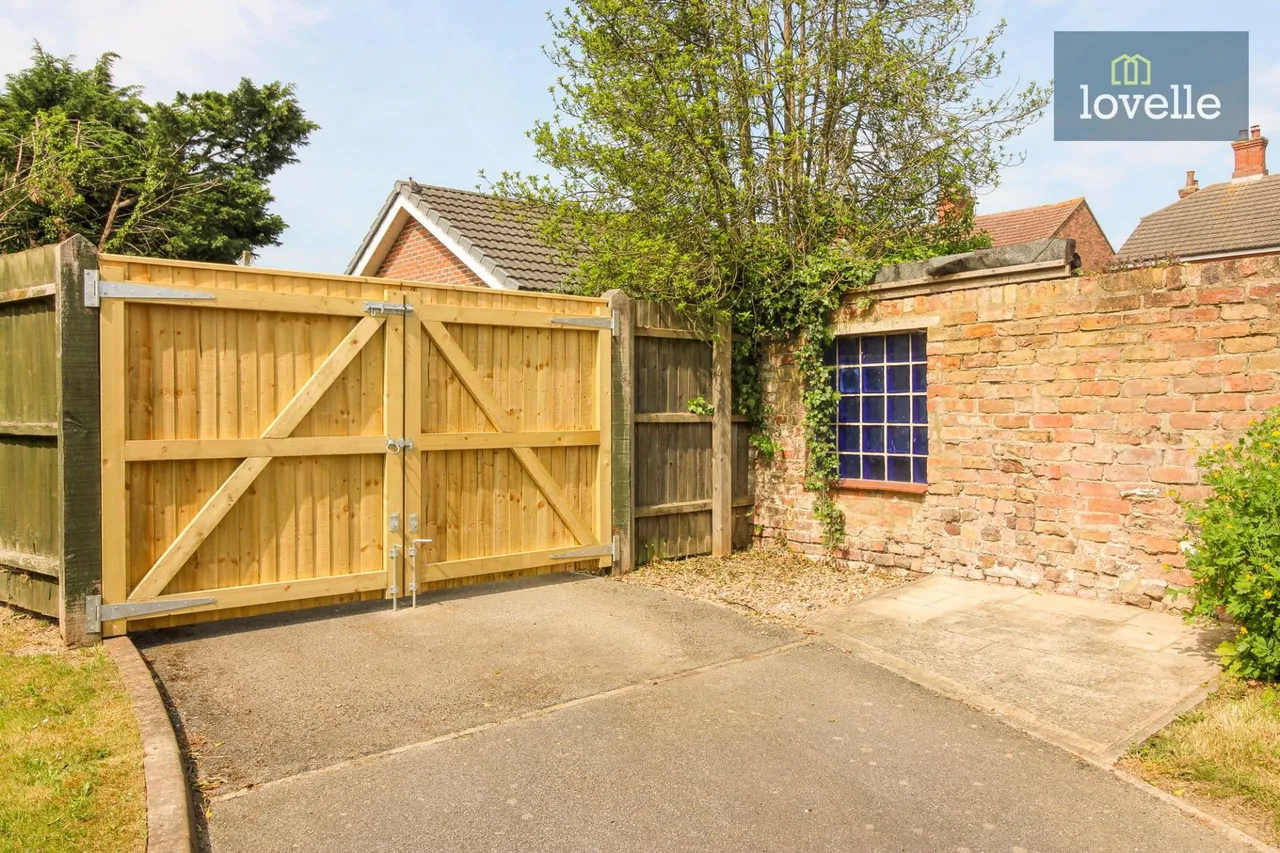 Newbridge Hill, Louth, LN11, photo 19