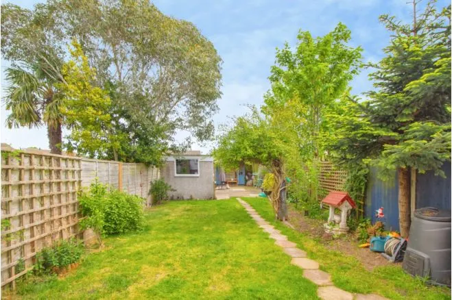 Gwendolin Avenue, Birstall, LE4, photo 16