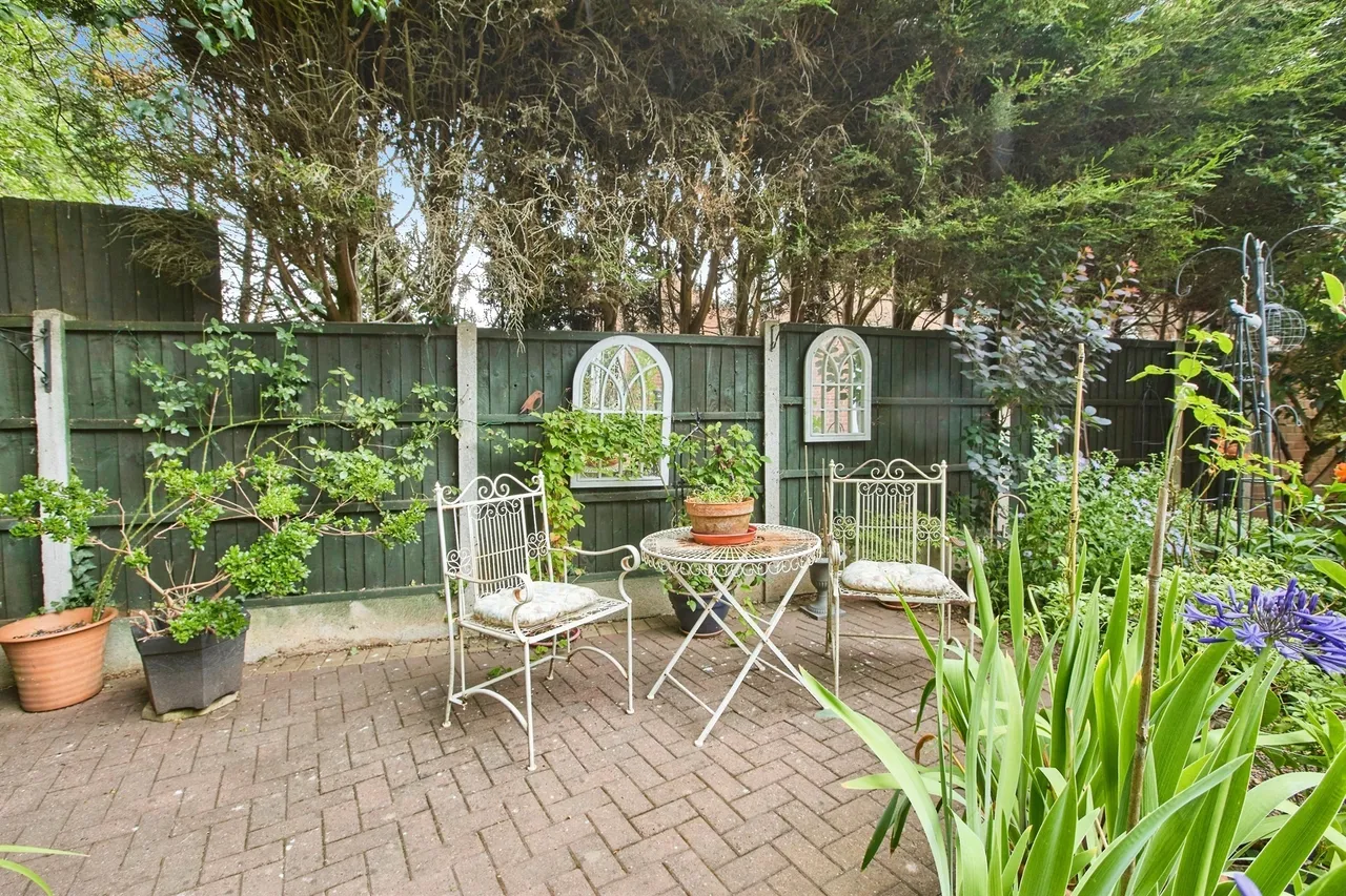 Spindletree Drive, Oakwood, DE21, photo 18