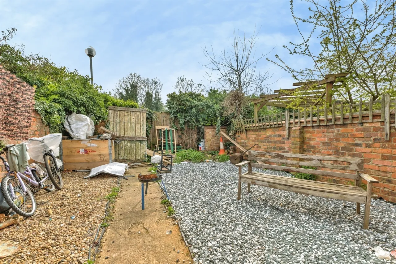 St. Pauls Road, Northampton, photo 7