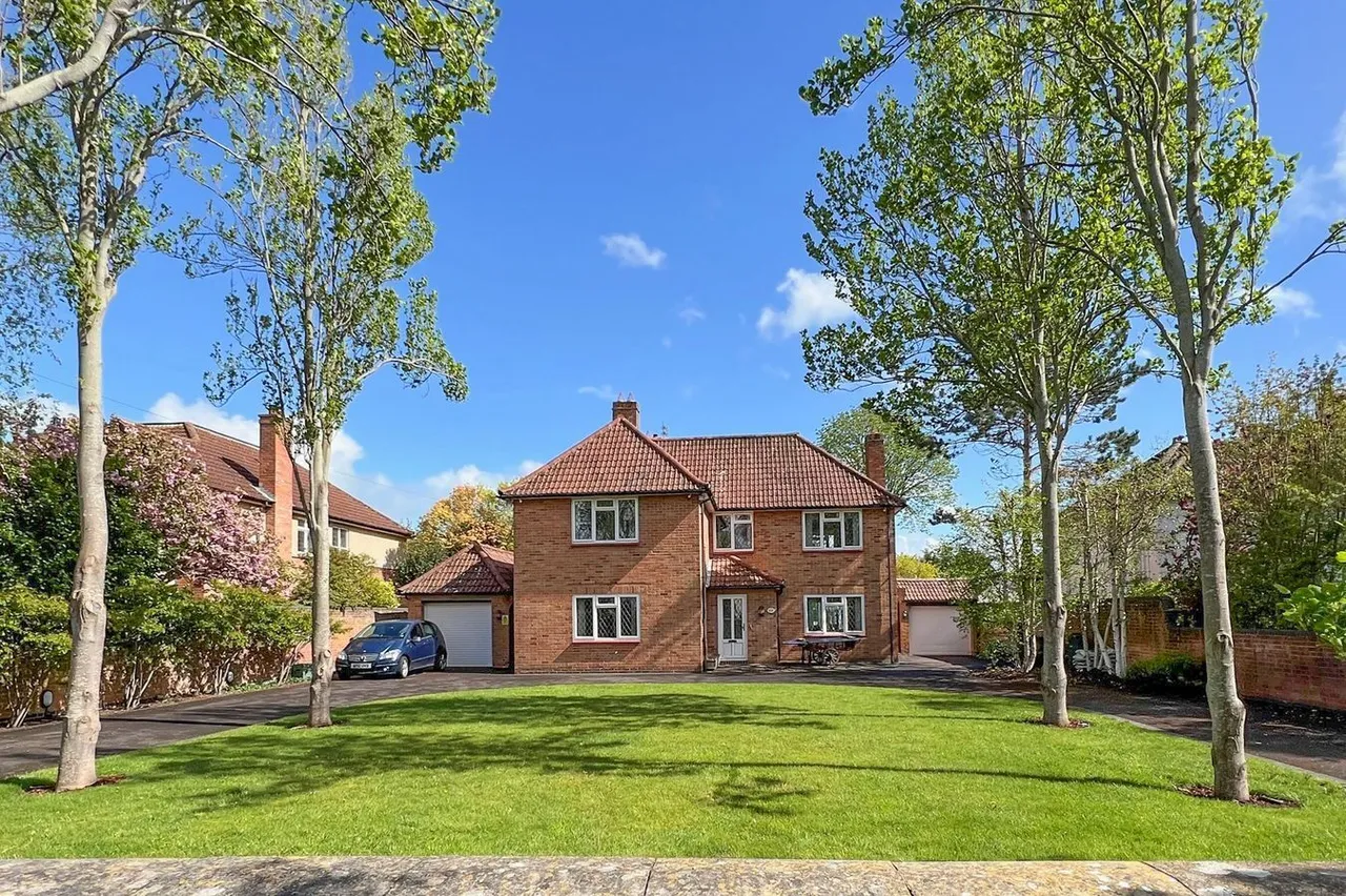 4 bed house for sale, Rectory Road, Burnham-on-Sea, TA8
