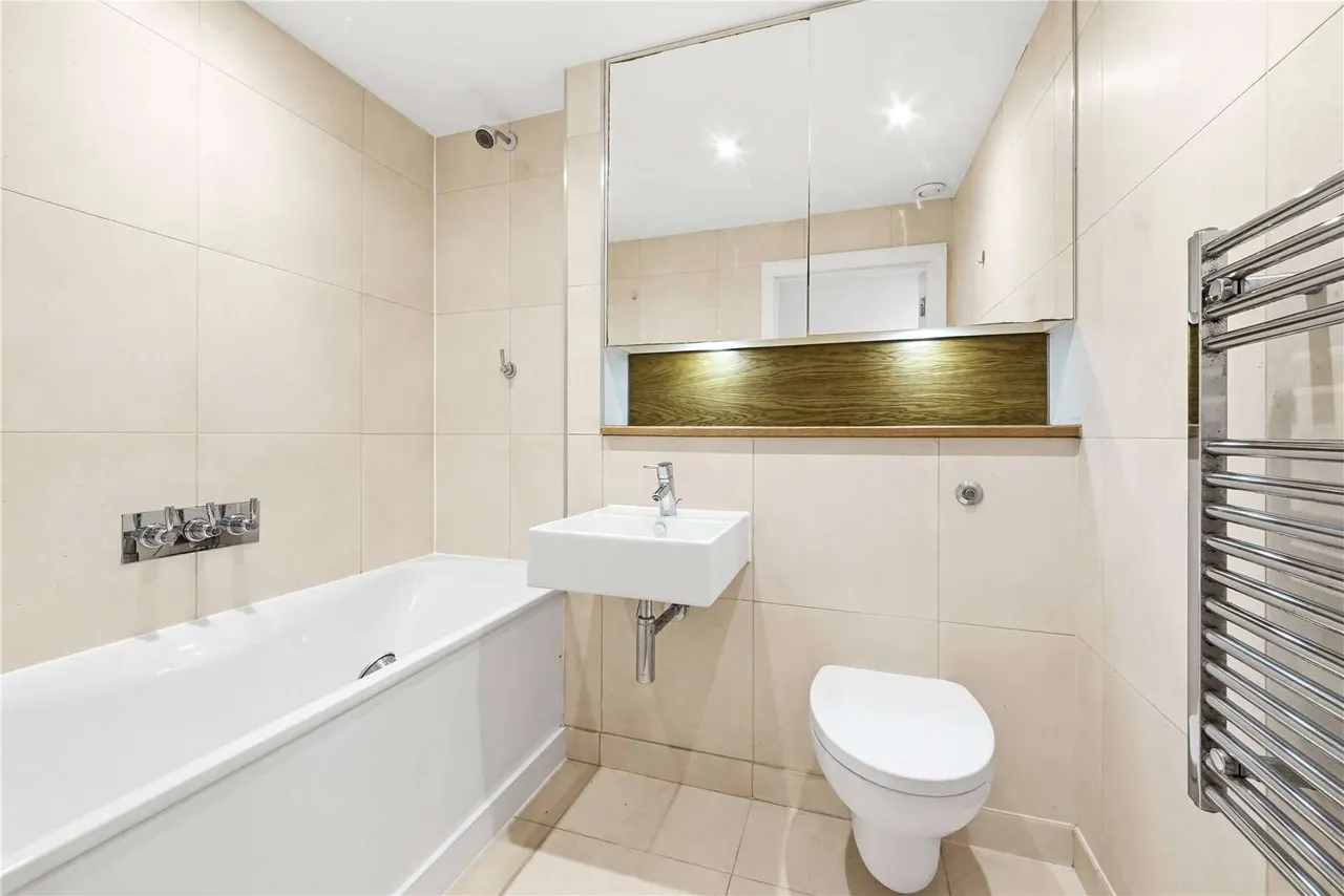 Caspian Wharf, 1 Yeo Street, Bow, London, E3 3AE, photo 5