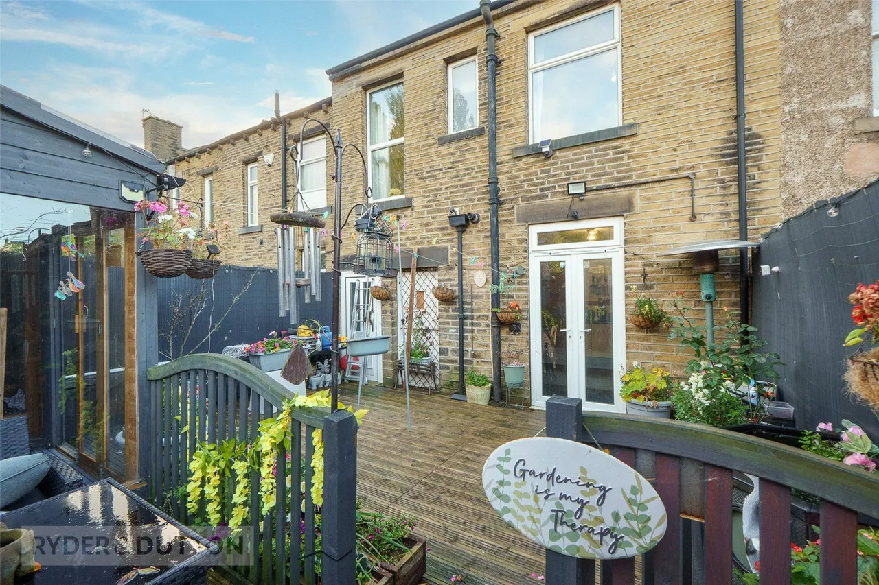 Chestnut Street, Deighton, HD2, photo 21