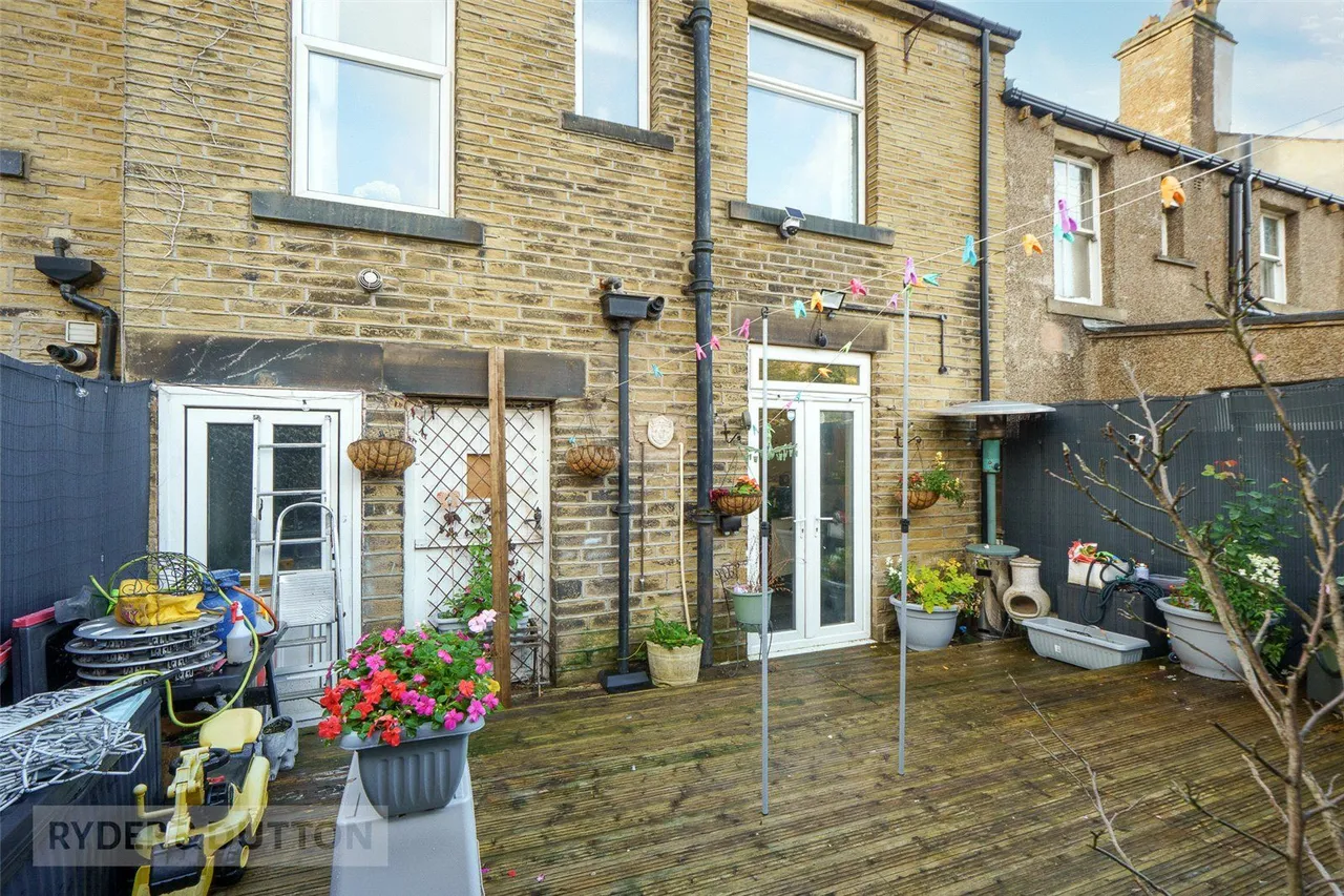 Chestnut Street, Deighton, HD2, photo 20