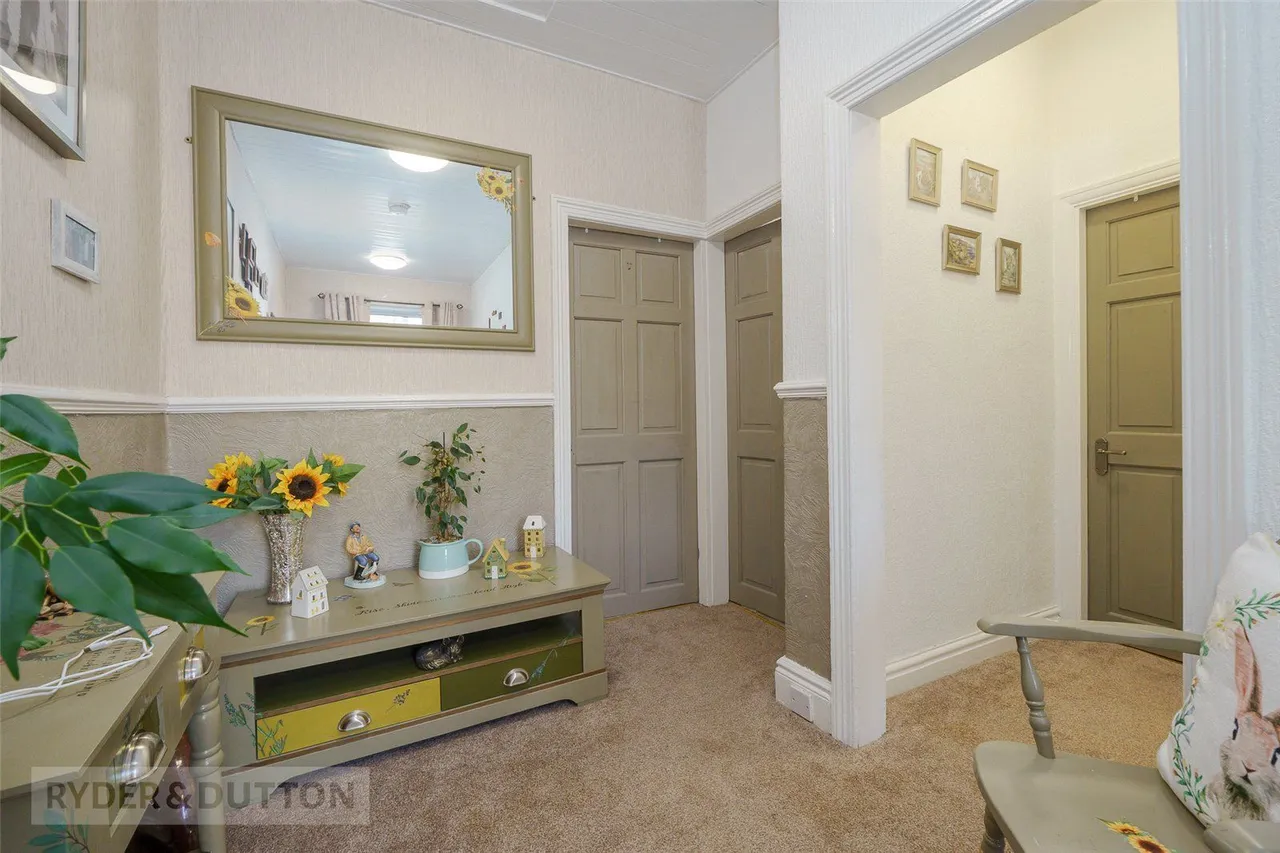 Chestnut Street, Deighton, HD2, photo 8