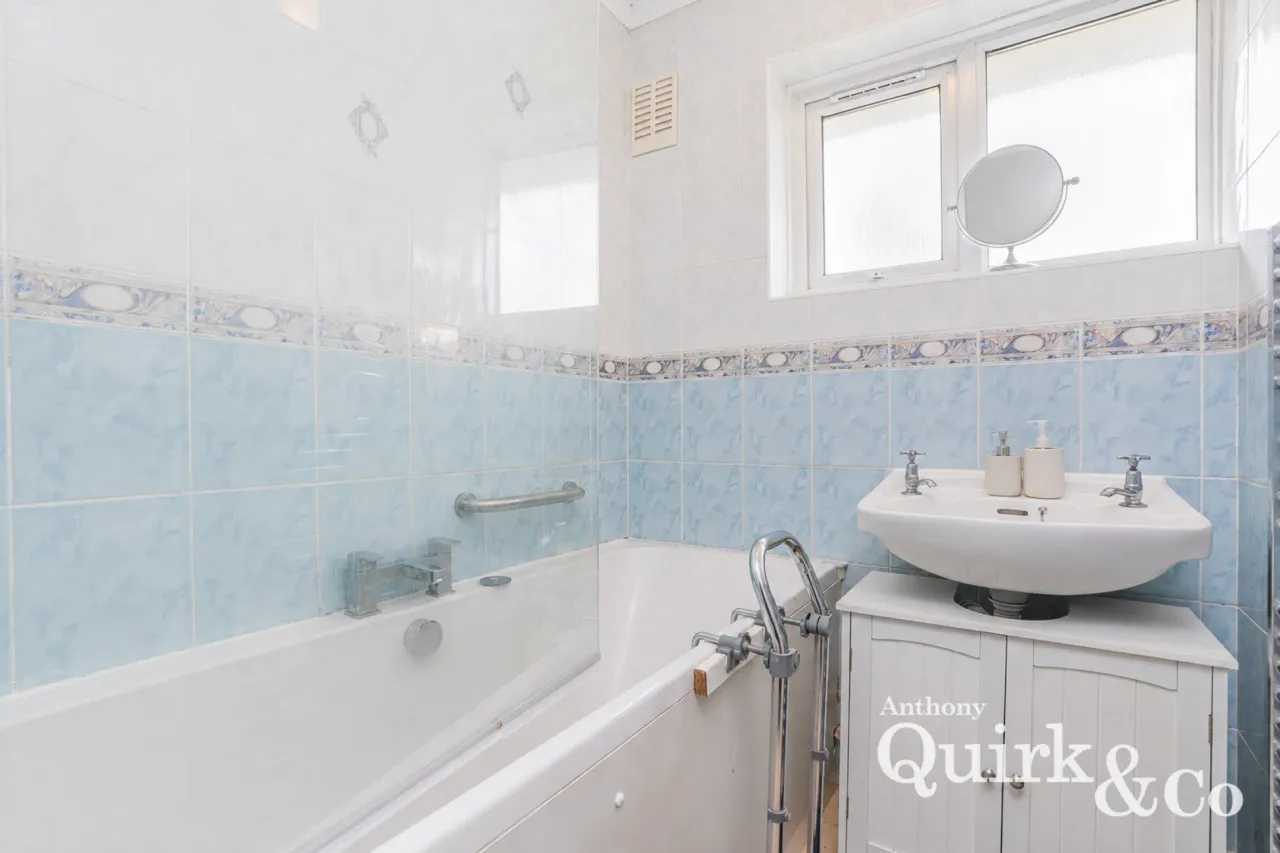Muggeridge Road, Dagenham, RM10, photo 12