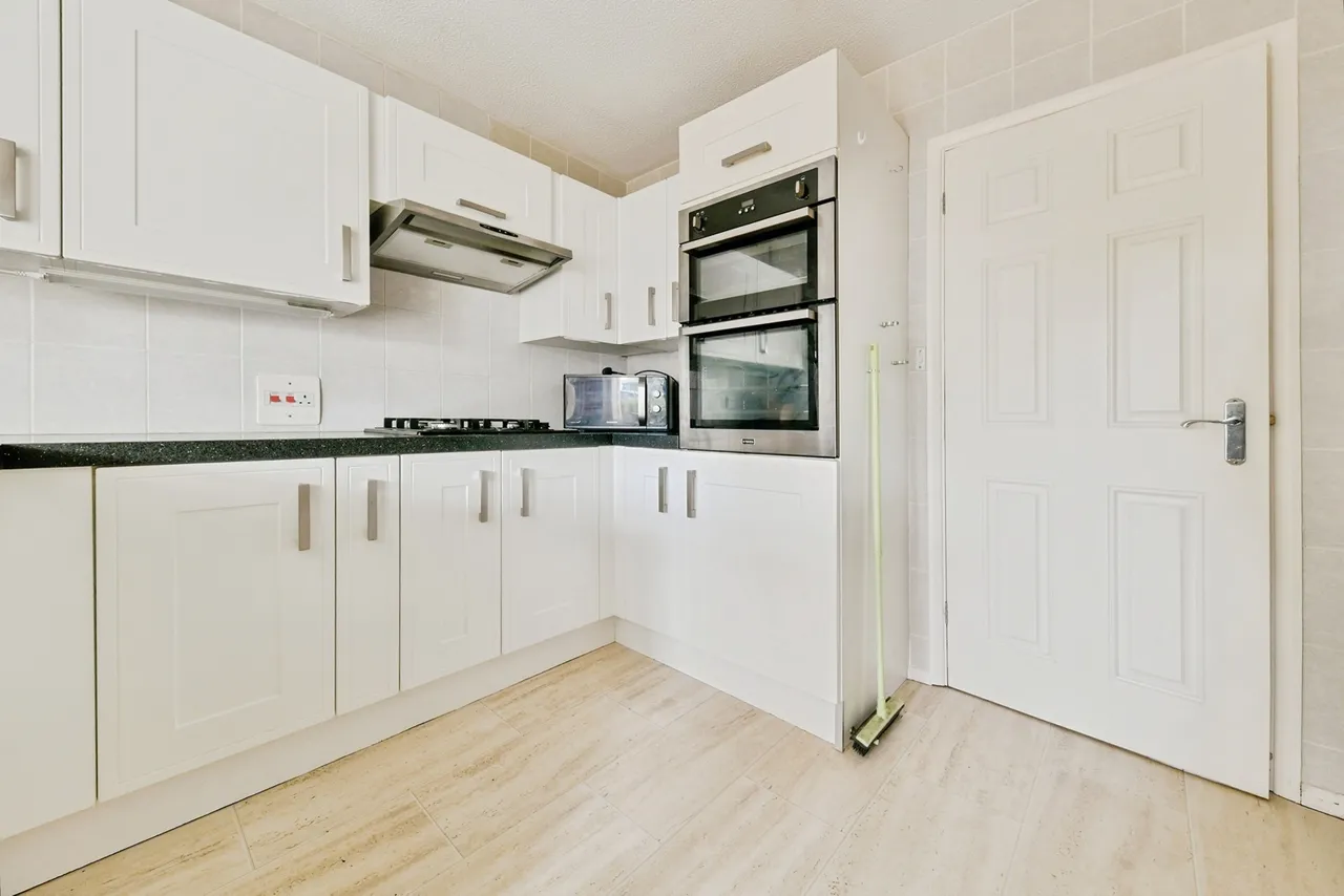 Hardwick Close, STEVENAGE, Hertfordshire, SG2, photo 6